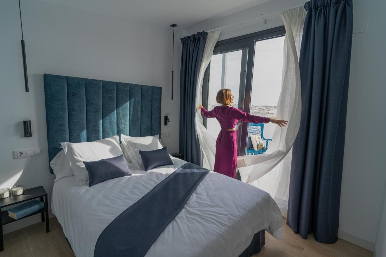 Riam Suites Apartamentos Los Palacios Y Villafranca Exteriör bild