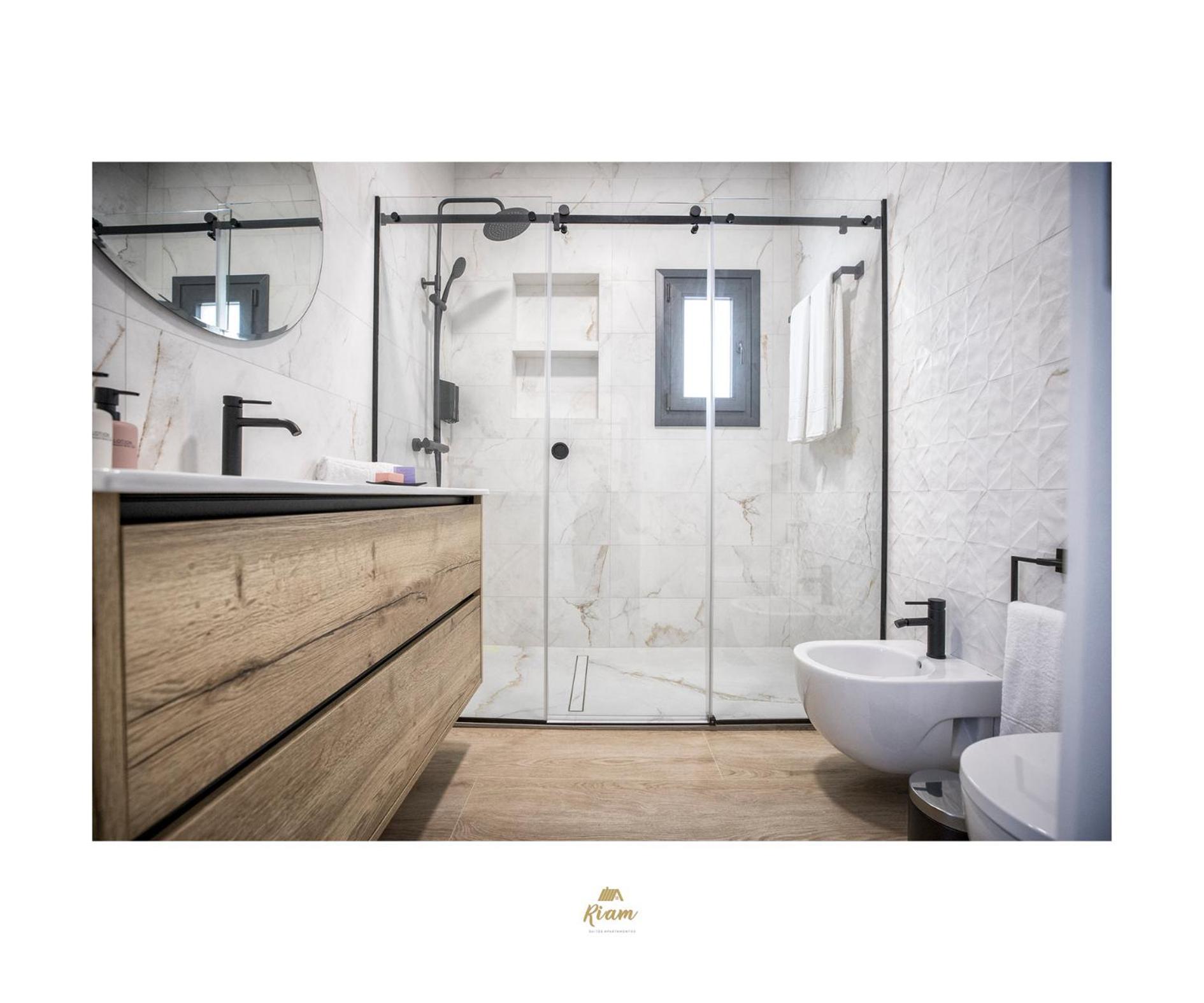 Riam Suites Apartamentos Los Palacios Y Villafranca Exteriör bild