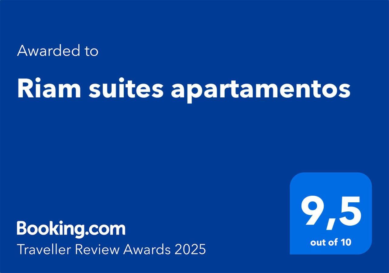 Riam Suites Apartamentos Los Palacios Y Villafranca Exteriör bild